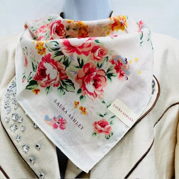 BeautifulLaura Ashley Mini Scarf/Handkerchief 23"x23" Peach Pink Floral (Sc17) - Picture 2 of 7